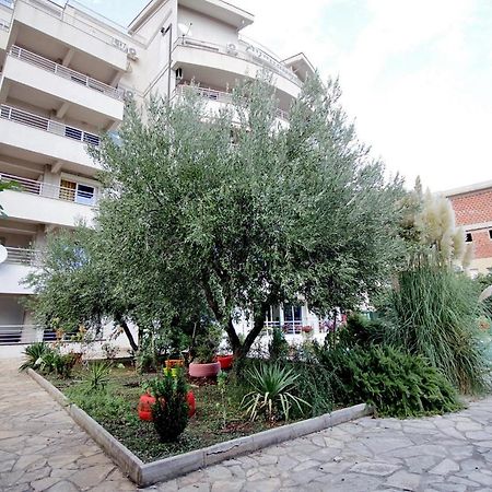Blue Sky Apartment Petrovac ภายนอก รูปภาพ
